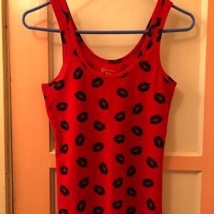 Black and red kiss tank top